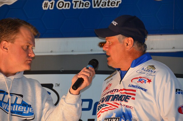 D335C098-0757-4206-A182-47413D7938ED