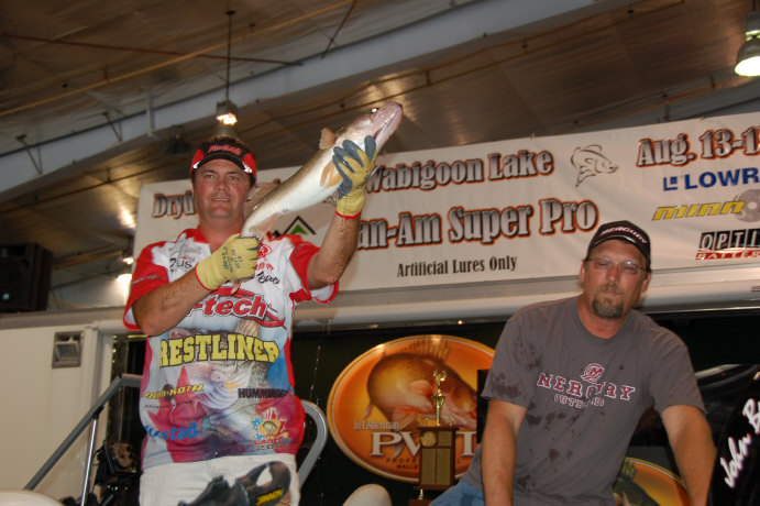 8076DCCF-ABD3-4B90-8E8F-BA0C7E05795E