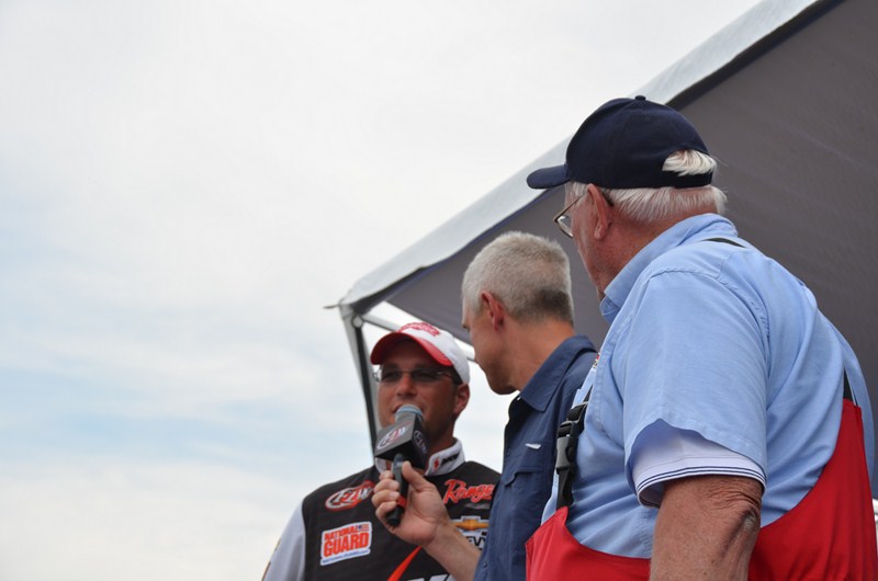 C836F601-0CFA-49B0-81C4-C5ABB4BFA3C7