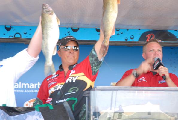 075F2A2A-9375-4009-81EE-431FC077CA87