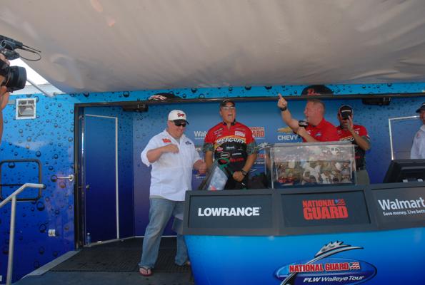 2C5D4807-2D50-4245-9A2B-6D316197D649