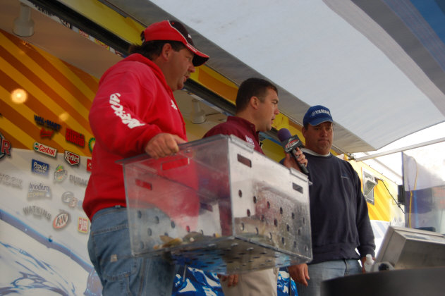 2F66508A-BF71-4025-9671-B363C5E87312