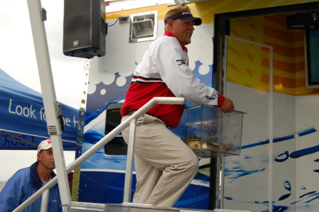 D6AF5DB3-2685-4A05-A5FC-2D8770DF5183