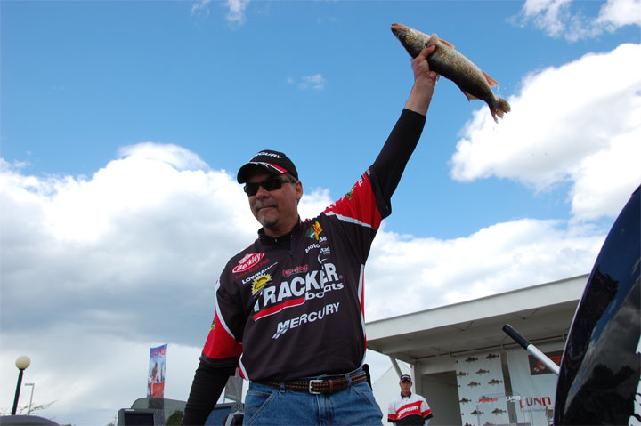 2584CCE4-F65F-49F2-ADD4-6C15CCA84D61