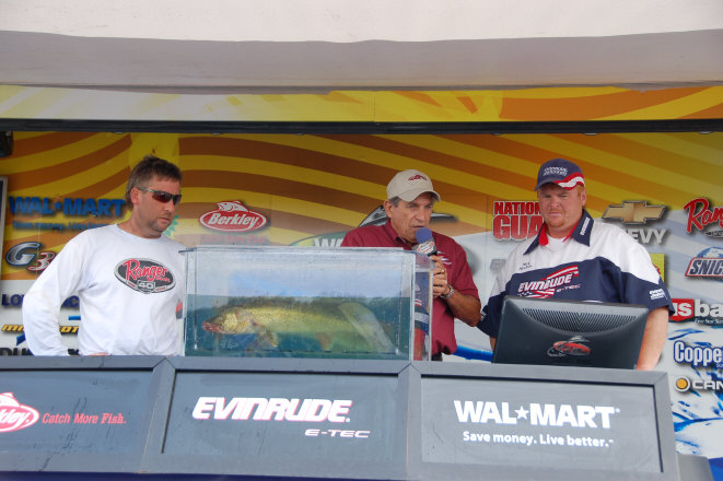 06340A55-59FD-45A2-9354-034709E6B115