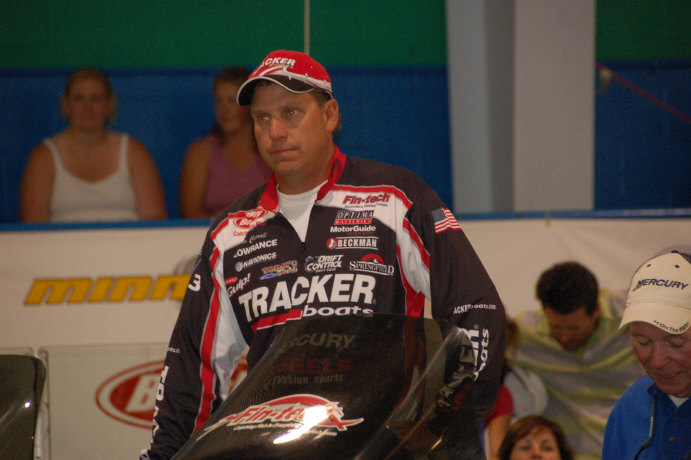 056B002C-A4F2-4B61-8357-EAF6A6870504