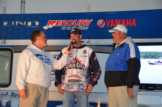 8295A962-680F-45C8-B571-30B2D73A9E06