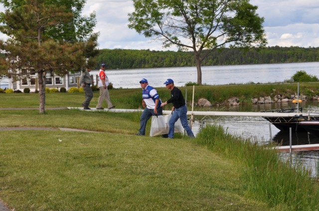 F4CBA1F1-CD58-4030-AAC3-E4BF3F0226FC