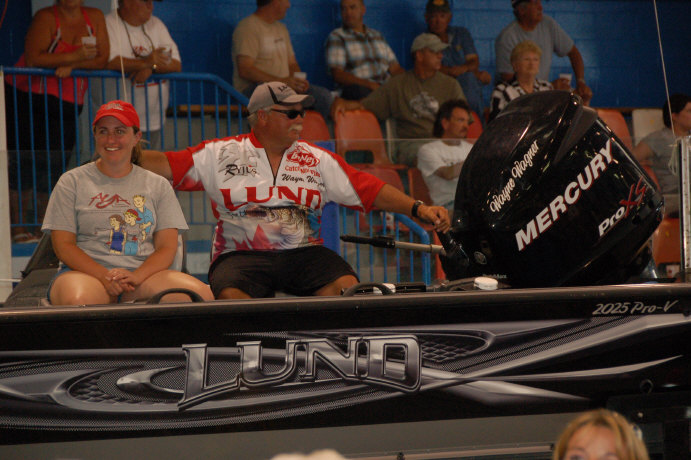 F4A21AA3-3BAD-4FBD-8887-08CDB7507DA5