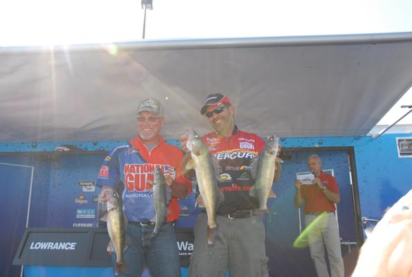 FBE01B26-A1B8-4BE8-9B65-371E4DB0F45B