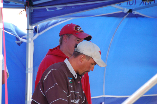 7B006401-7705-4B98-9A17-7042BA8489D9