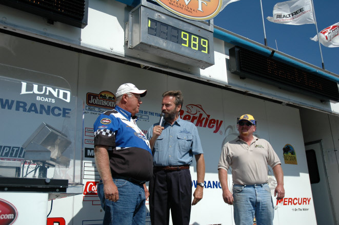 12485013-6F1A-4C68-9A73-28B09566B4B8