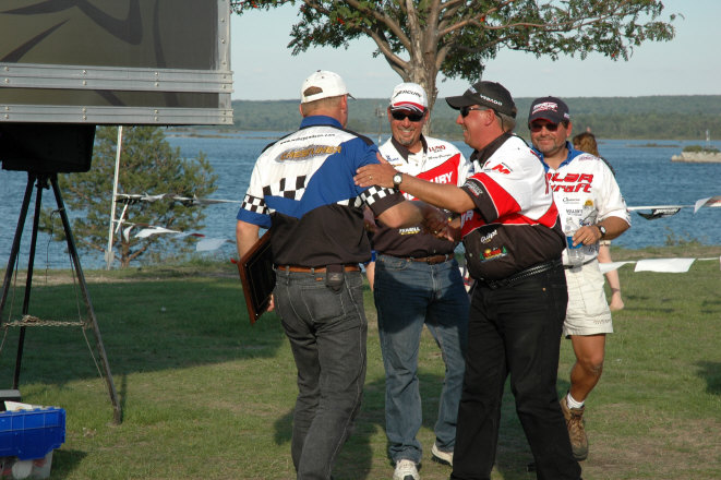 15622D8D-B7A5-41D4-B9E9-D221325F6595