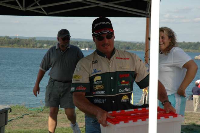 2C7E427E-C9BF-433D-8E3D-9119300AAE2F