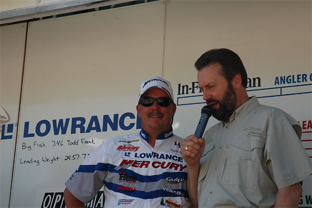 2FE082CE-06F7-4CD1-B438-D0B8E05255AC