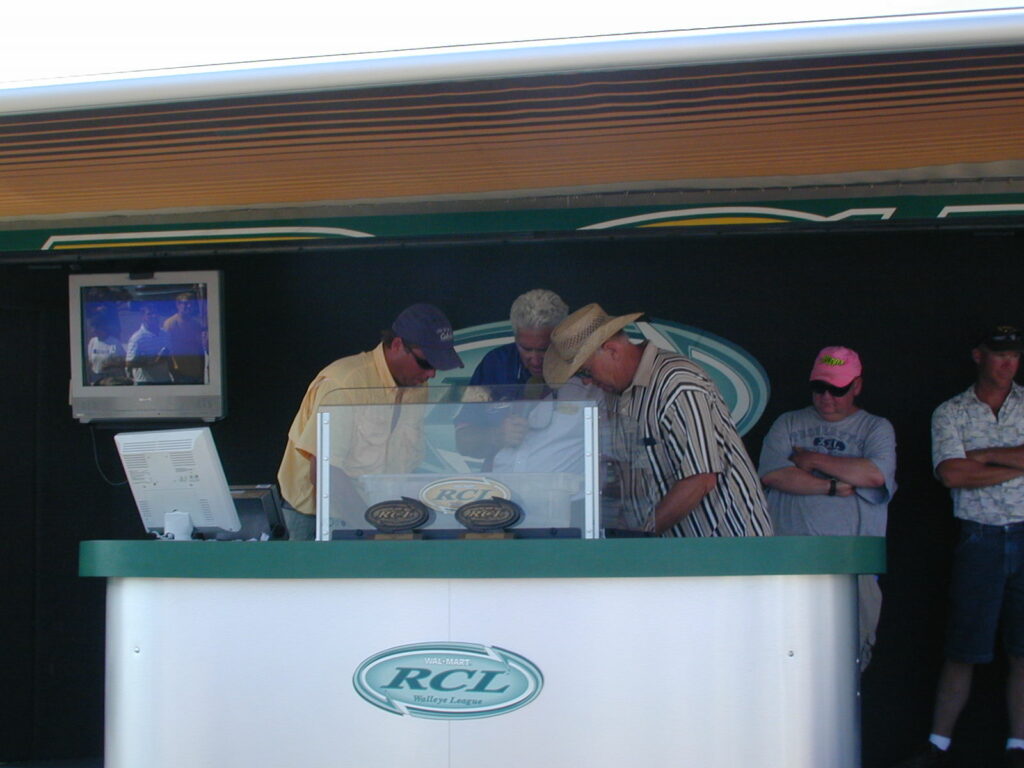 387A8D03-DE84-4771-8B3D-659EE9AA9B33