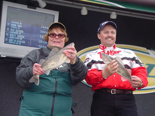 45DEF982-BADA-4D3F-A135-5CAB7791F6FD