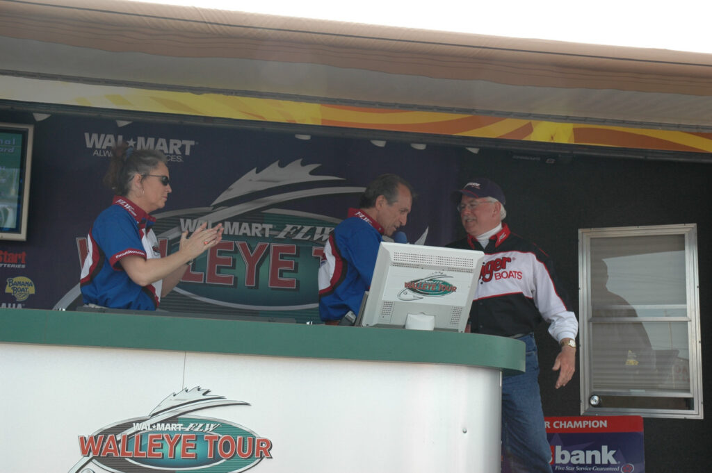 6B1A4D82-D70F-4DD0-AA61-D09CDC6D0030