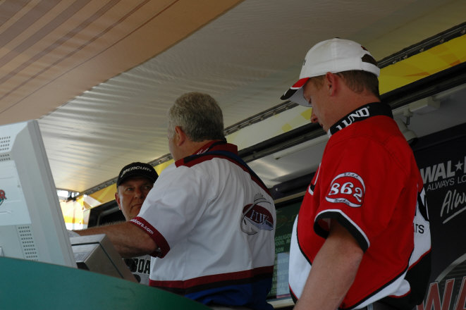 6F8BF1CF-9976-4EDD-BC25-52AC419DE722