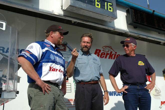 77AE0000-195E-4150-B88B-EA4258DD951F