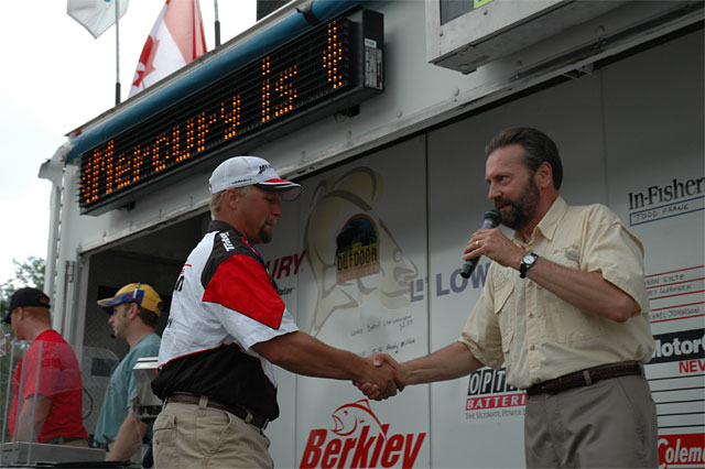 8744CDAB-1040-45B7-B3B9-8218B45080FA