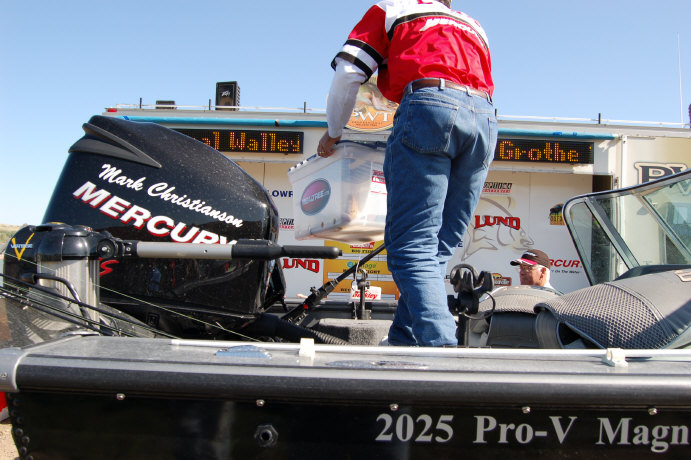 8A0420F4-AA72-4E8D-8A89-5CD3137E4CE0