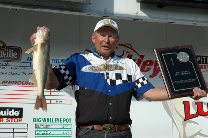 8E16CE36-E941-4DDF-A681-207707C81157