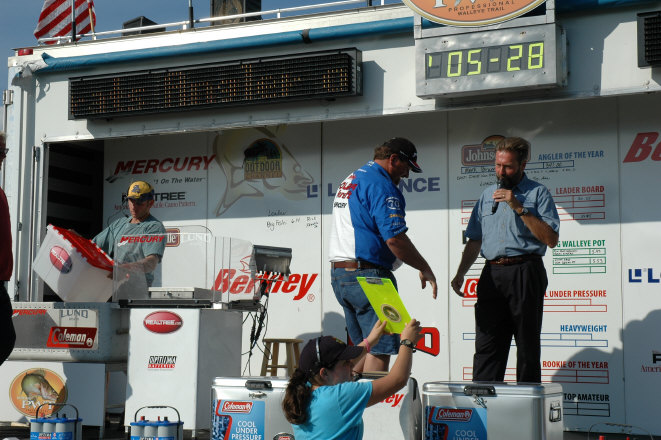 9D639A38-18EB-4B06-9AB4-43418E5B4271