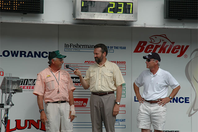 A6113A9D-8BFA-4569-8705-E6E6770C6F23