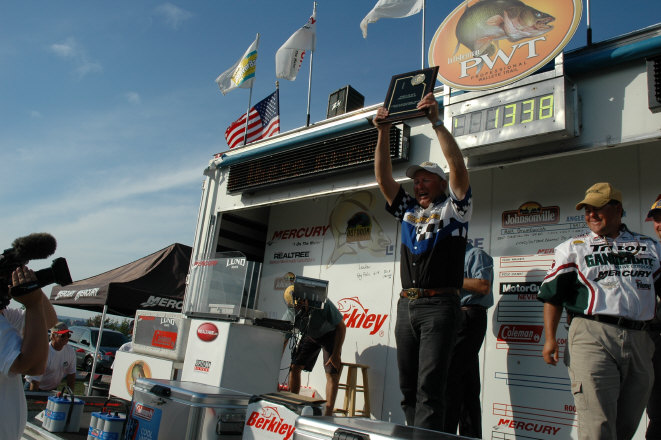 A814046E-B0A3-441F-9F51-D198C6A4DB9B