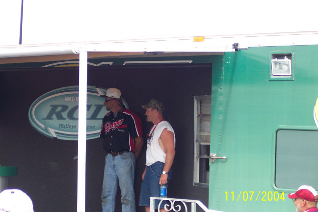 B978746B-078A-4618-9C79-79A3CB6ADB6D