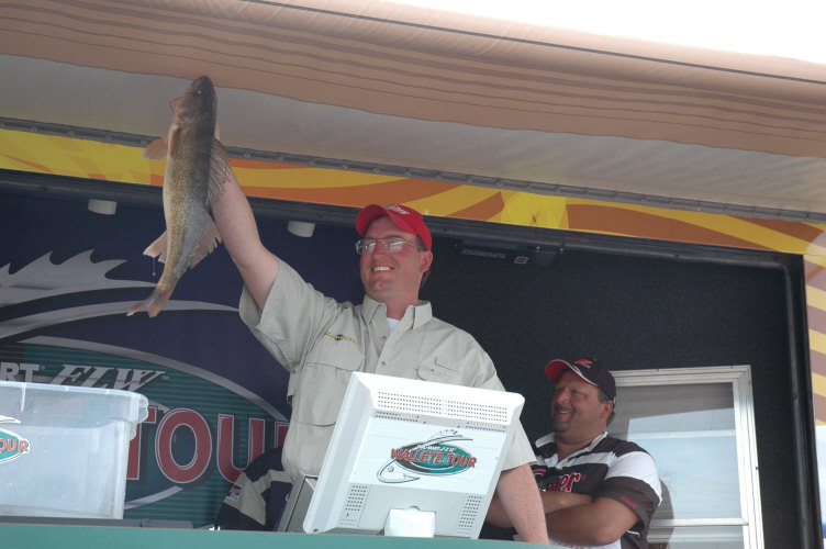 C73757B8-2CC8-451A-8182-F3A7A3397AFA