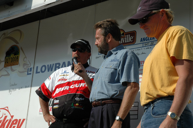 EF1E100E-881D-4947-886E-DDBF05C9F473