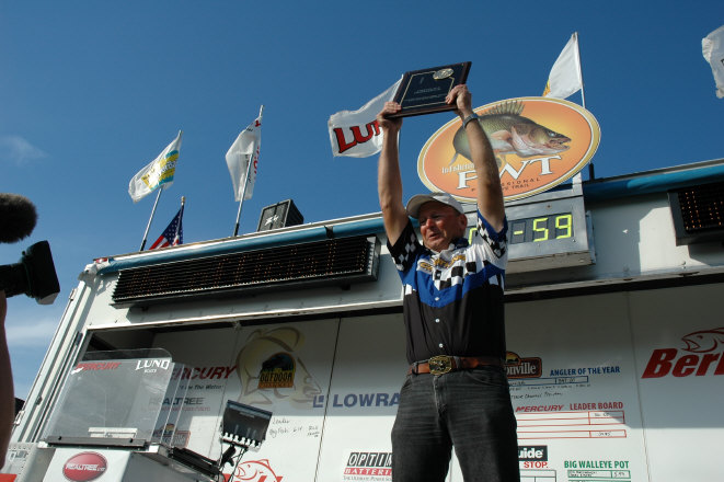 F646ABB7-11DD-4925-B310-872DD7E07987