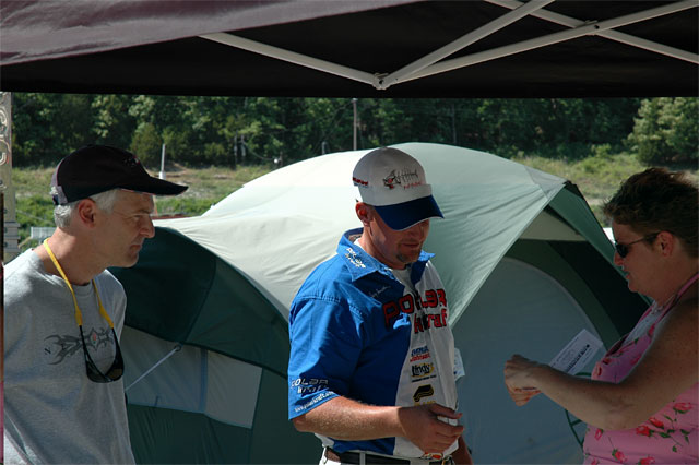 FC4BB54A-49BD-40D5-9A42-C13E3383580C