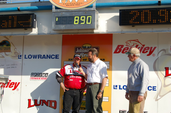 FDBA9655-75D5-4970-9913-DE54BAC714B2