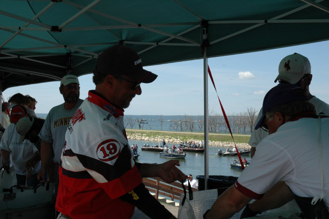 FE46A3B2-08B7-4717-BCBE-856D54D36073